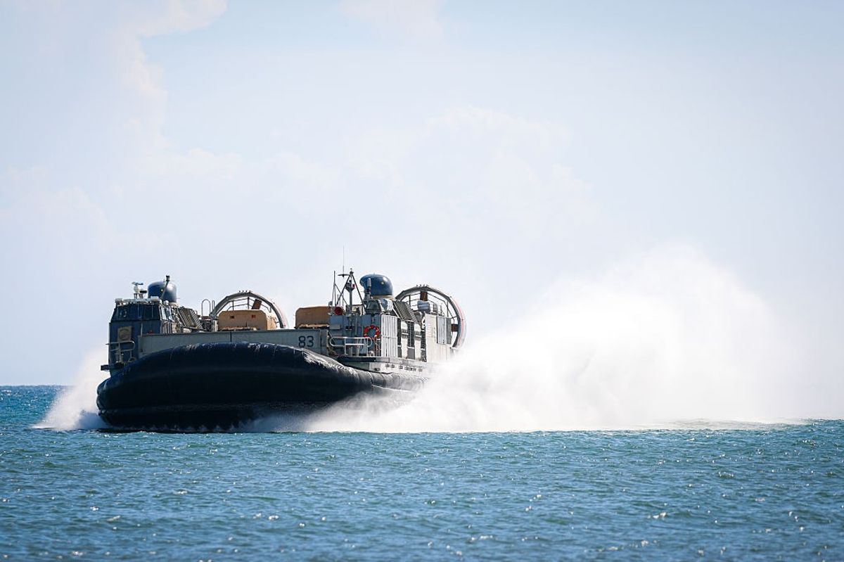 A U.S. Navy Landing Craft Air Cushion (LCAC) conducts training maneuvers off the coast of Punta Guilarte in Arroyo, Puerto Rico, on September 5, 2025
