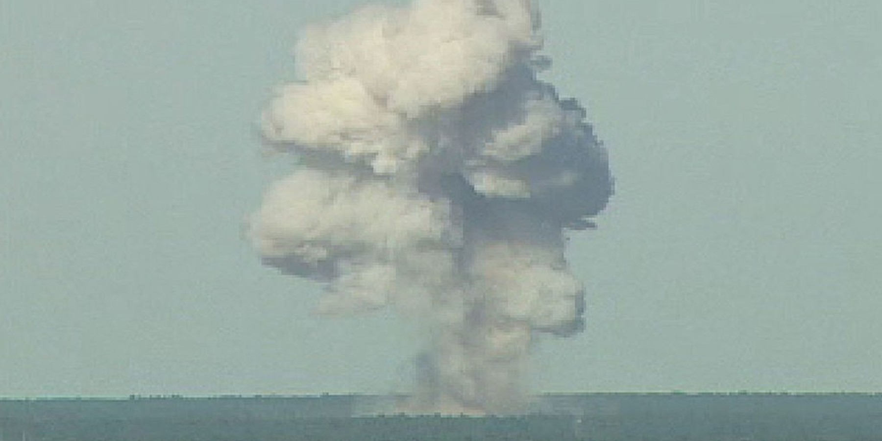 Air Force Explodes MOAB Bomb In Florida ELGIN AIR FORCE BASE, FL - NOVEMBER 21: In this U.S. Air Force handout, a GBU-43/B bomb, or Massive Ordnance Air Blast (MOAB) bomb, explodes November 21, 2003 at Eglin Air Force Base, Florida. MOAB is a 21,700-pound that was droped from a plane at 20, 000 feet. (Photo by USAF via Getty Images)