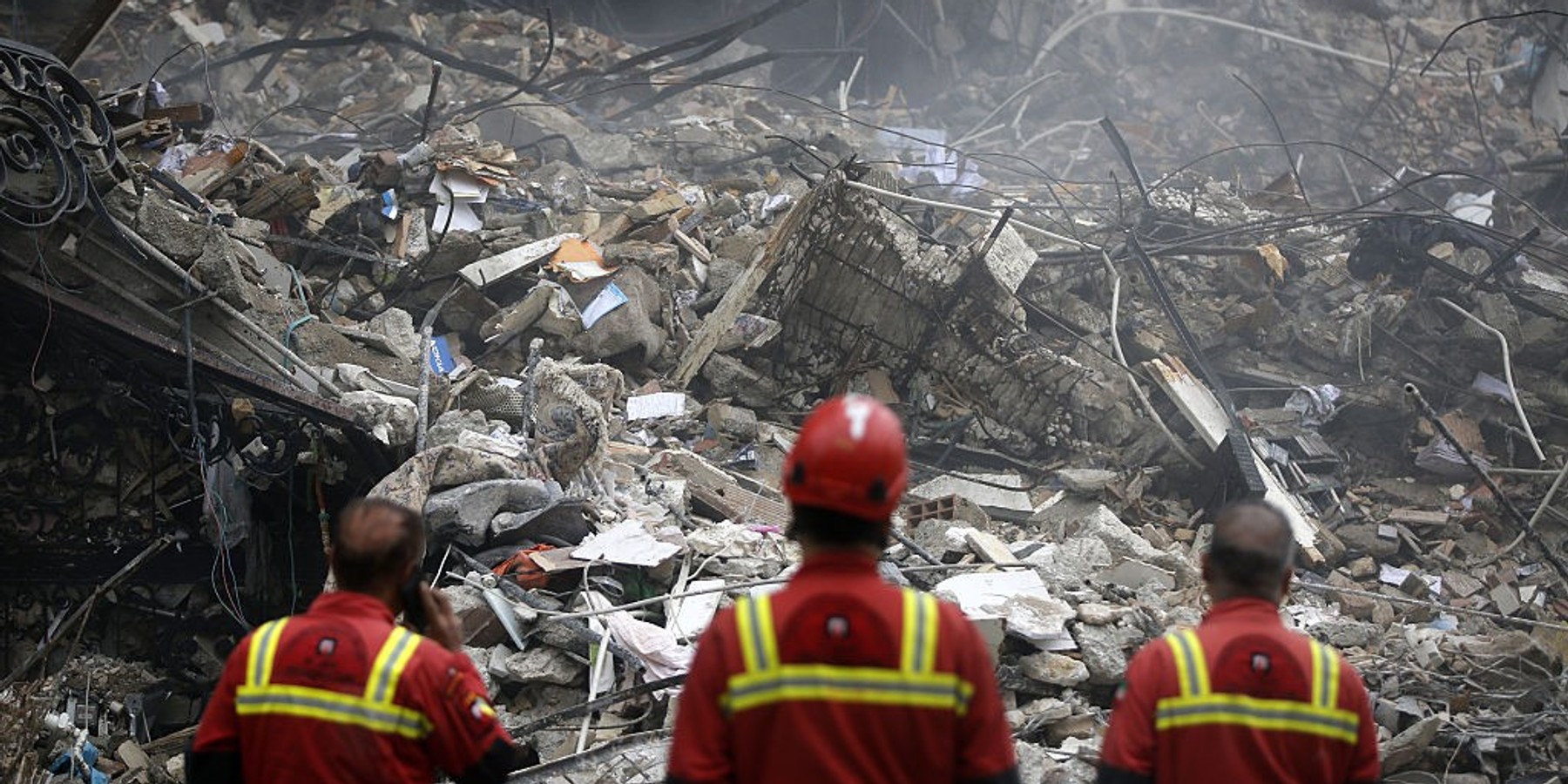 Airstrikes cause heavy damage in Tehran