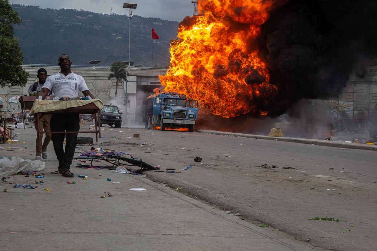 As Haiti Reels, Delays and Questions Hamper International Police Mission