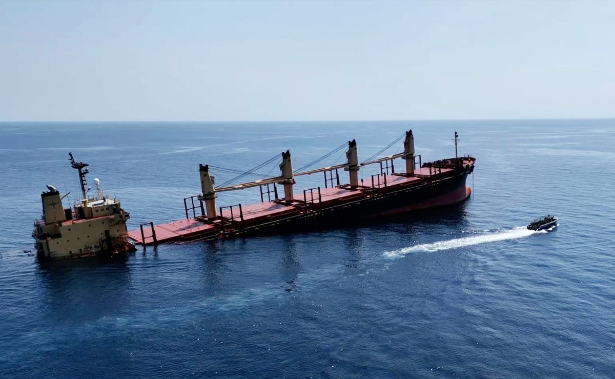 Exclusive Interview: Former Navy Commander on How To Stop the Houthis