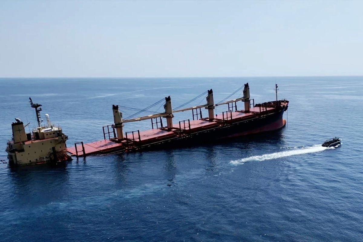 Exclusive Interview: Former Navy Commander on How To Stop the Houthis