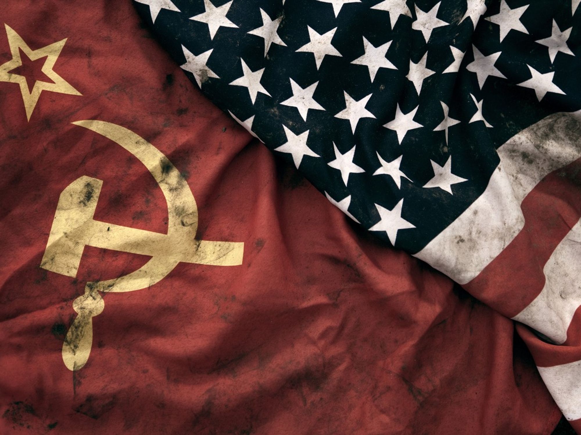 <p>Grungy Flags of Soviet Union and USA</p>