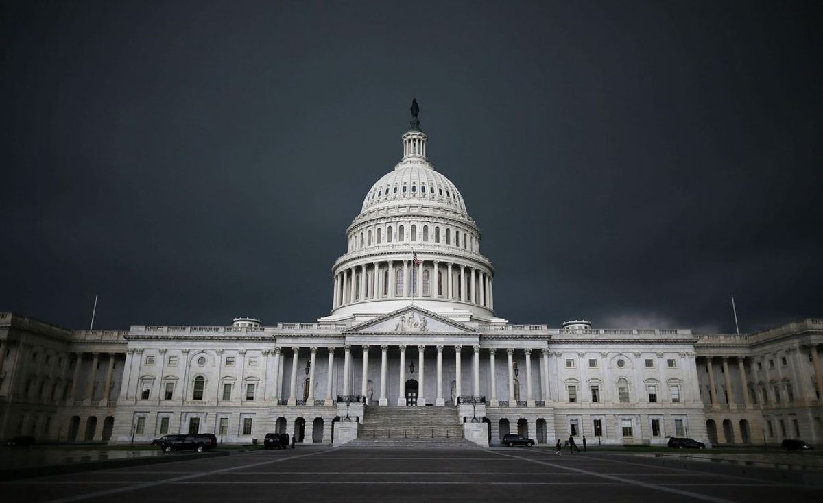 House Passes Russia Sanctions Bill, Restricts President's Power