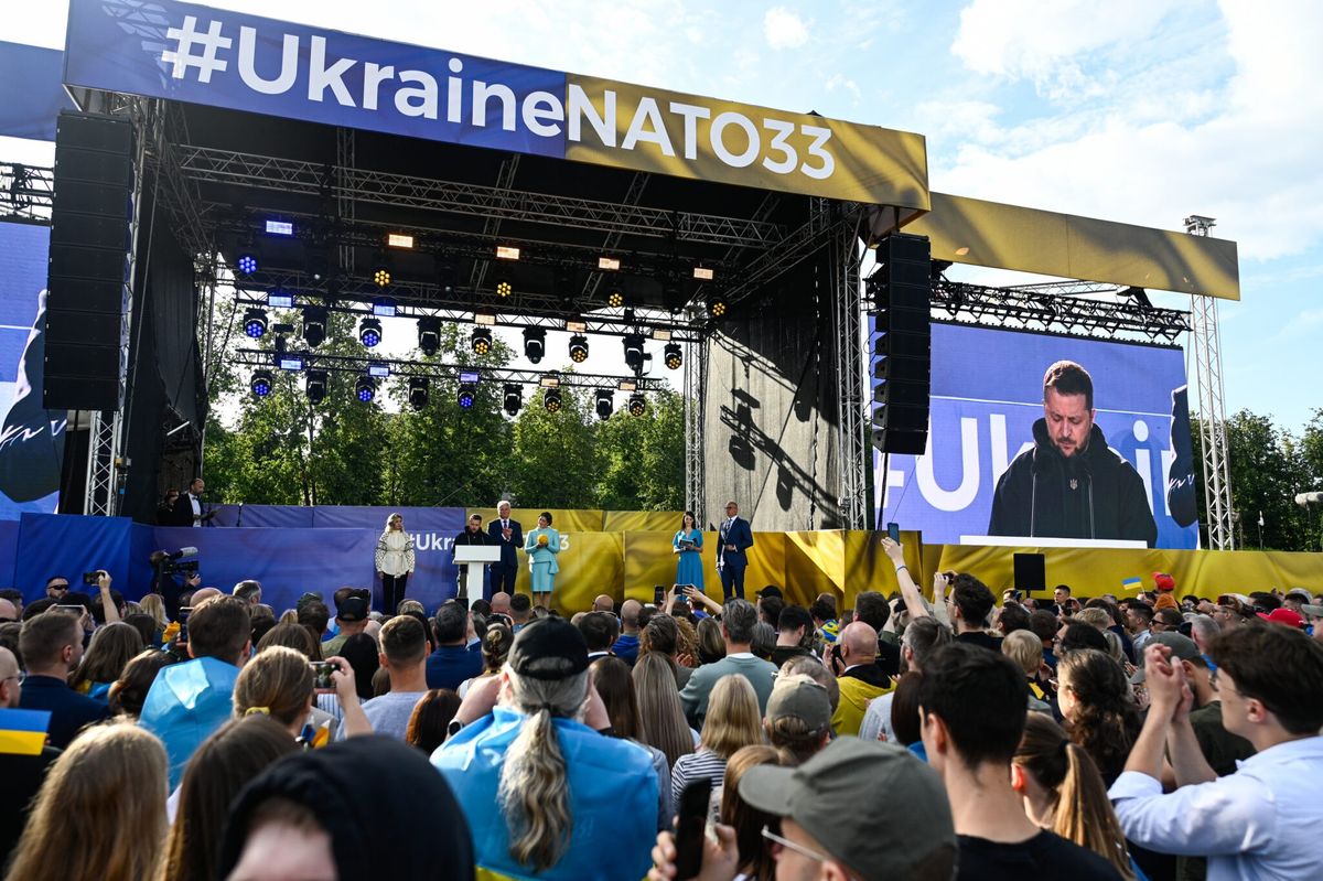 NATO Intel Chief Warns Russia: Ukraine 'belongs in the NATO family'