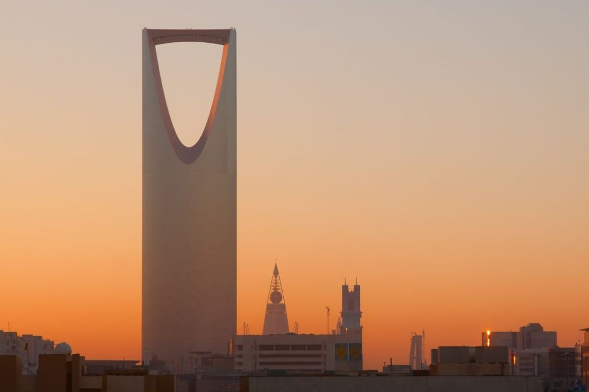 Second Houthi Missile Fired at Riyadh: Saudis Stuck in the Middle?