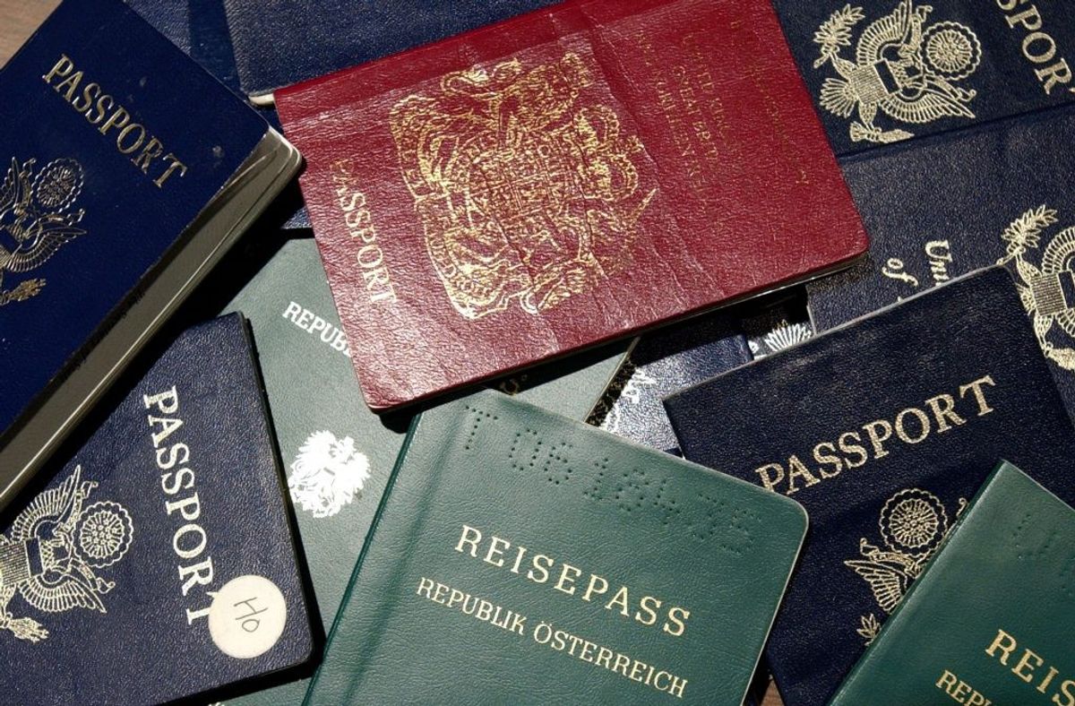 U.S. to Slash Visas for Russians After Cuts to Embassy Staff