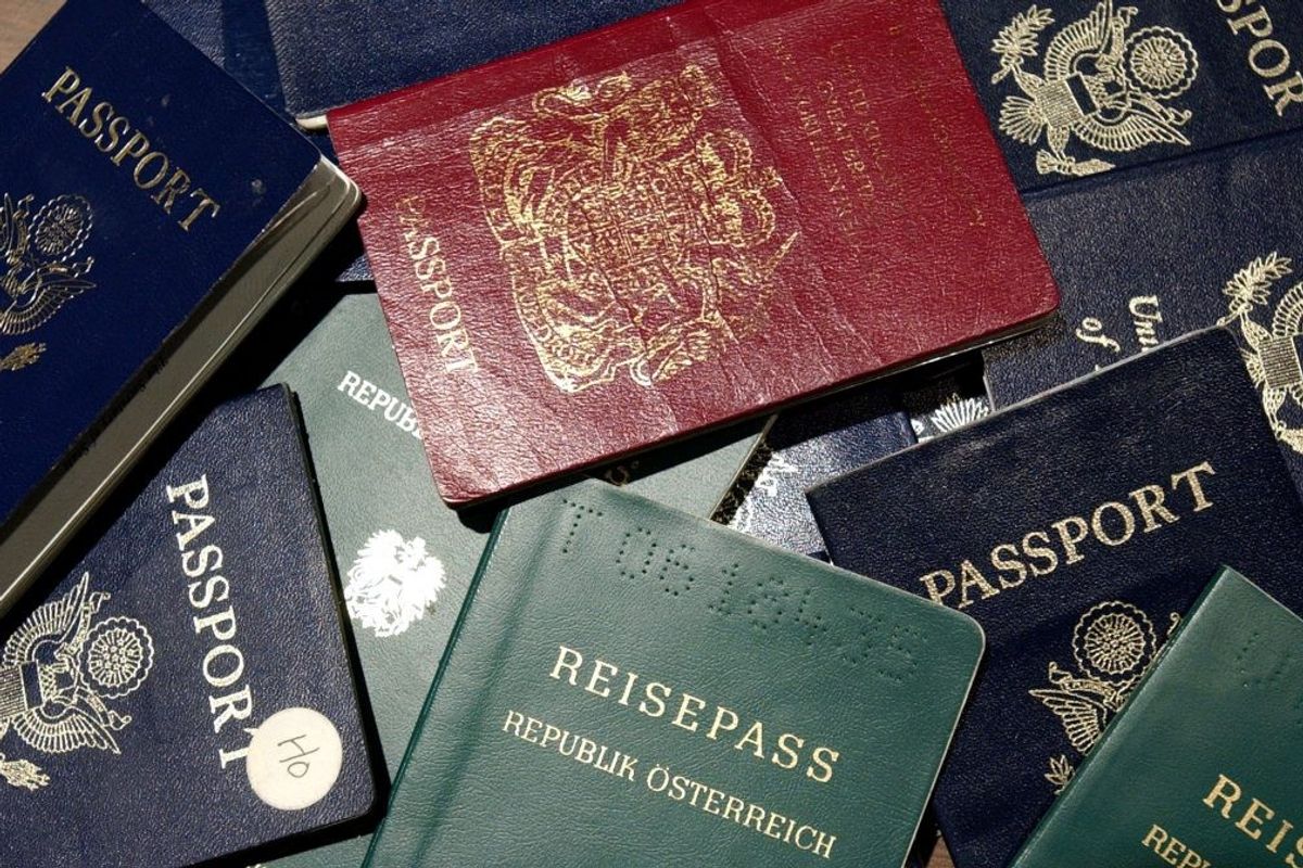 U.S. to Slash Visas for Russians After Cuts to Embassy Staff