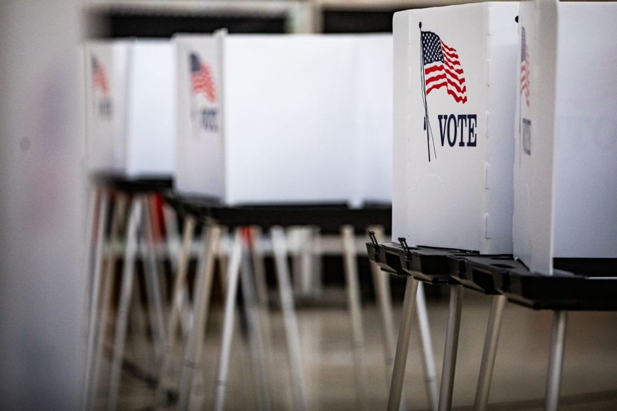 US Intelligence: Russia, China and Iran in Election Propaganda Blitz