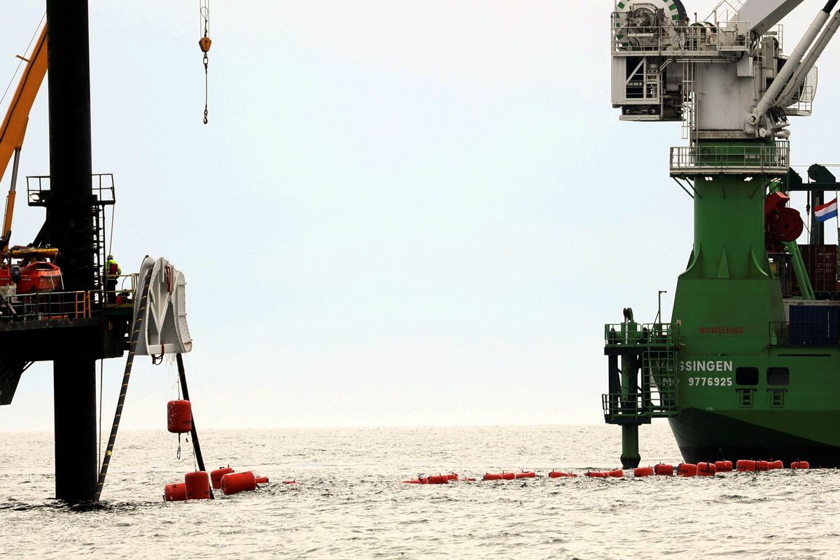 Are Undersea Cables a “Backdoor for Espionage” Against the U.S.?